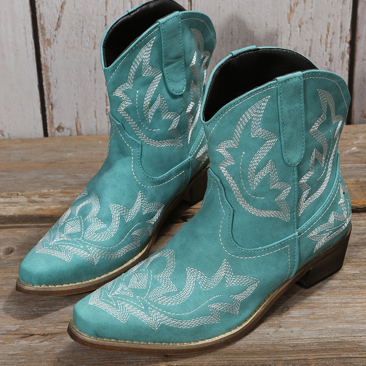 Kozaki damskie kowbojskie | Haft w stylu western