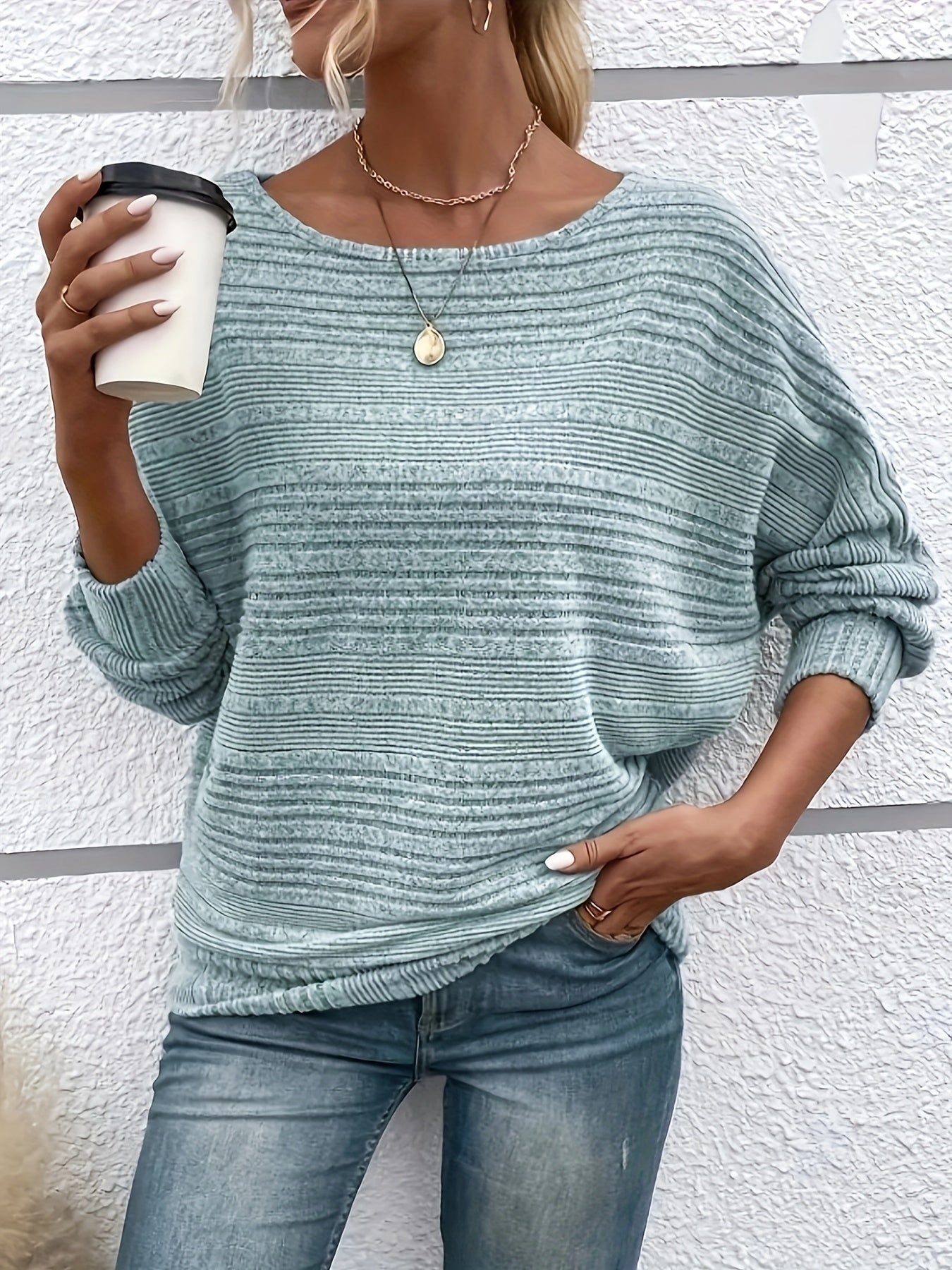 Sweter damska z rękawami typu batwing | Okrągły dekolt