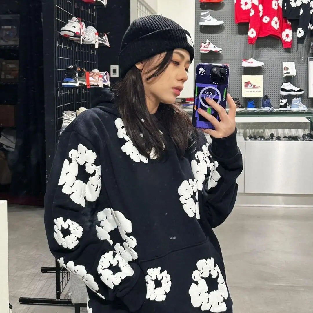 Kobiece Oversized Hoodie Set | Graffiti Print