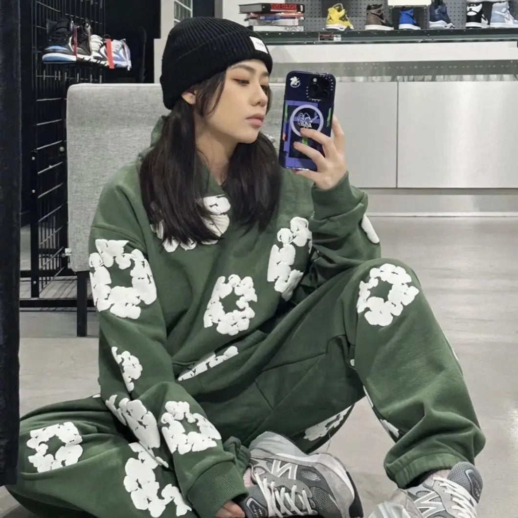 Kobiece Oversized Hoodie Set | Graffiti Print
