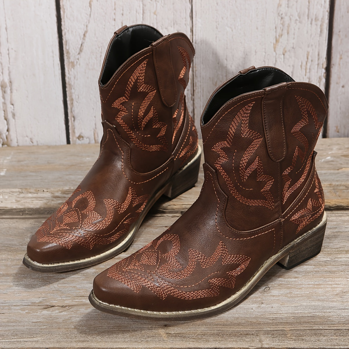 Kozaki damskie kowbojskie | Haft w stylu western